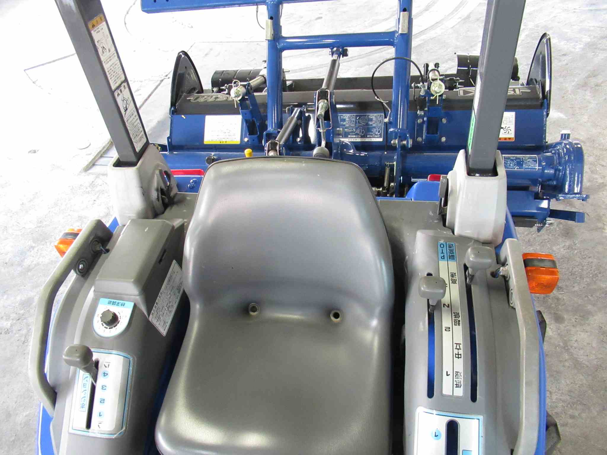 イセキ SEAL HUNTER 22 22馬力 229時間 | トラクター | 商品一覧