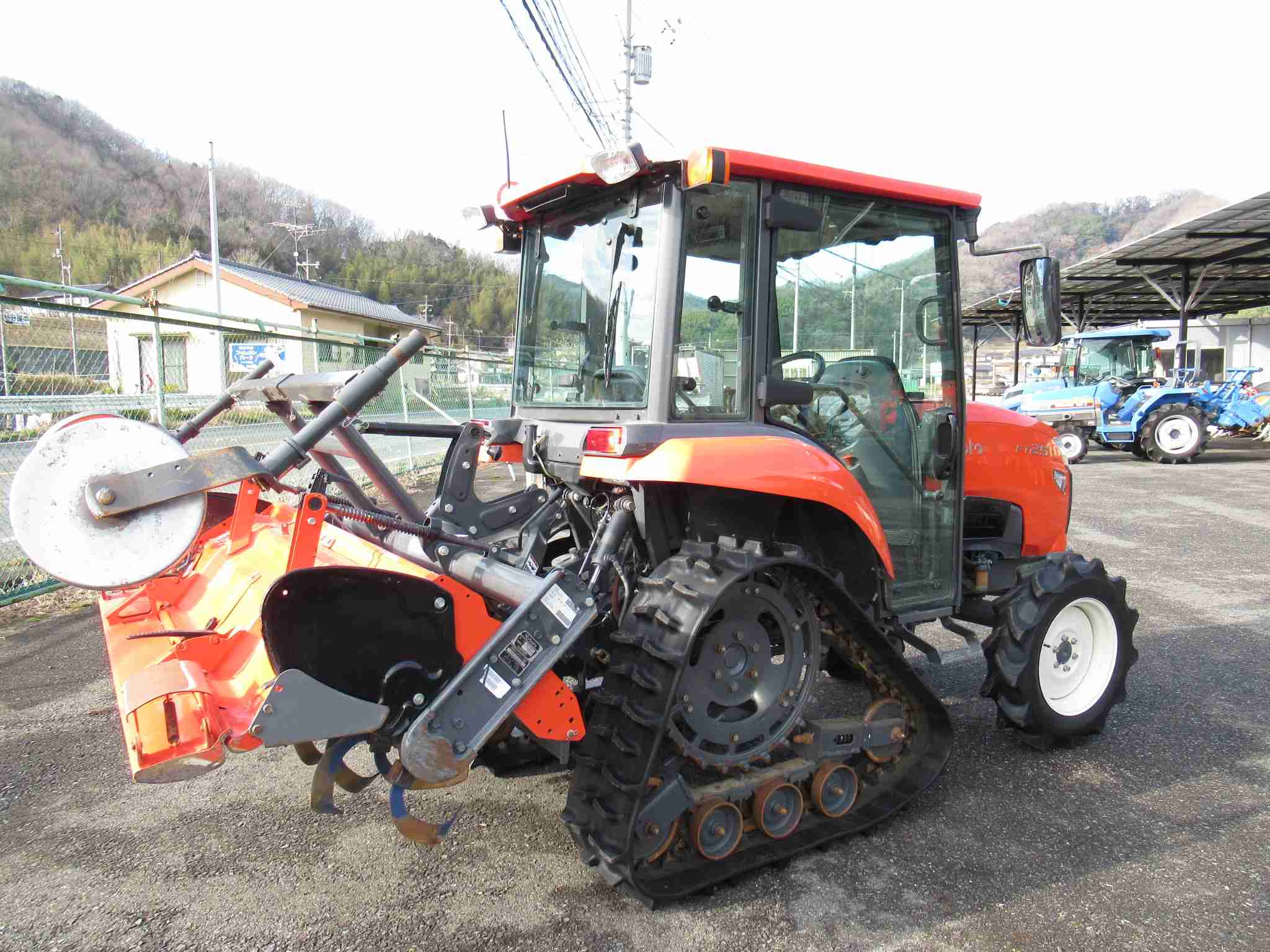 SOLD OUT】クボタ トラクター FT25 パワクロ キャビン エアコン 自動