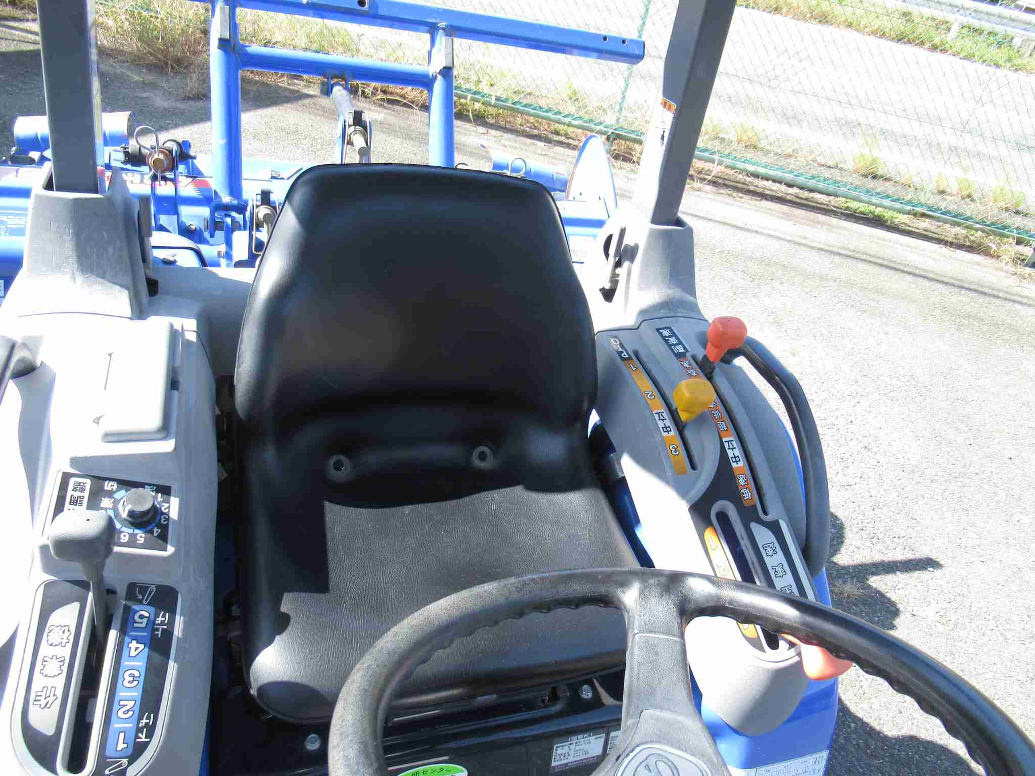 ISEKI　TH235　23馬力　375時間の商品画像06