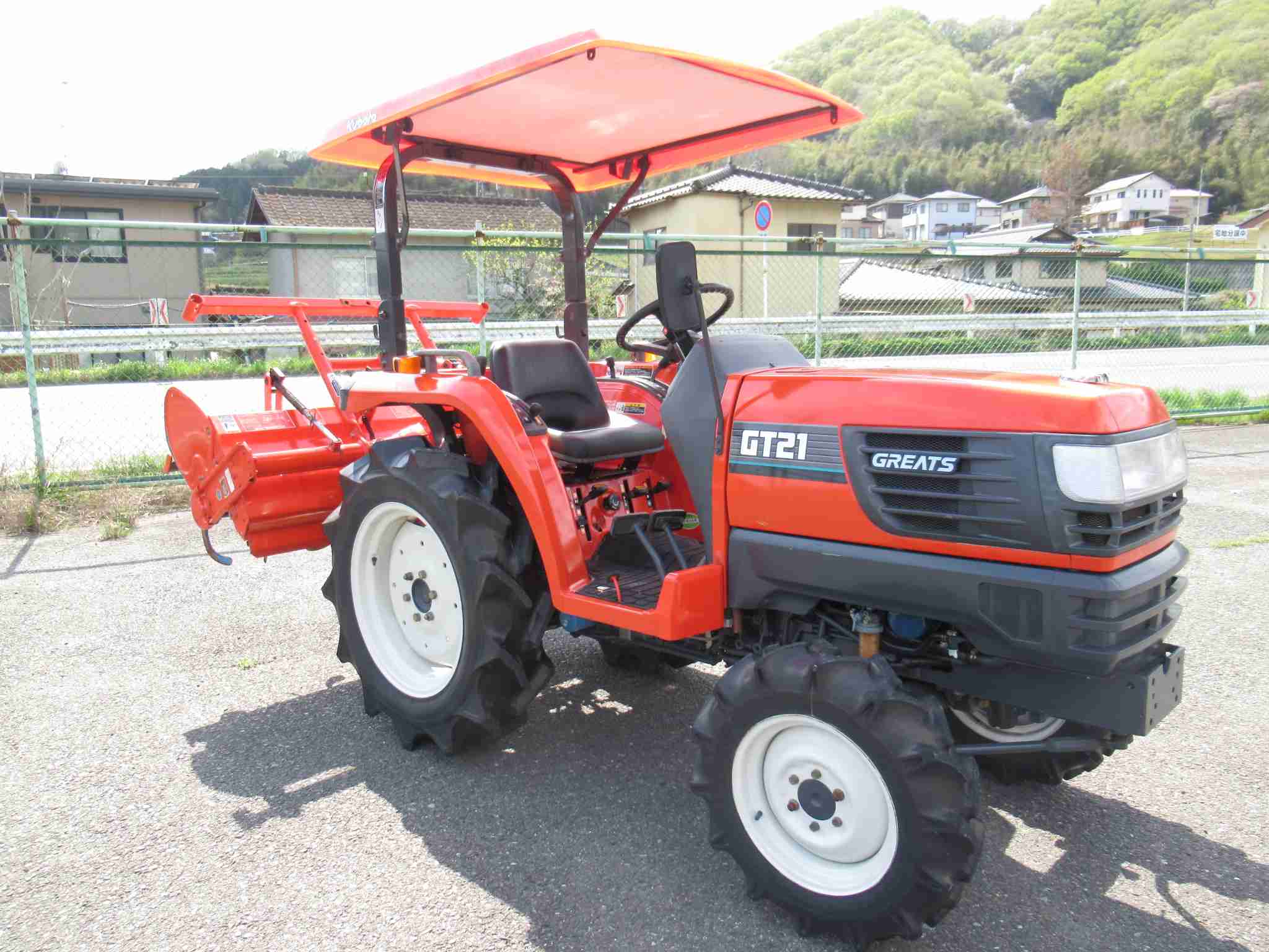 Kubota GT21 21馬力 644時間 | トラクター | 商品一覧 | 優良中古農機具を買うなら福治商会！