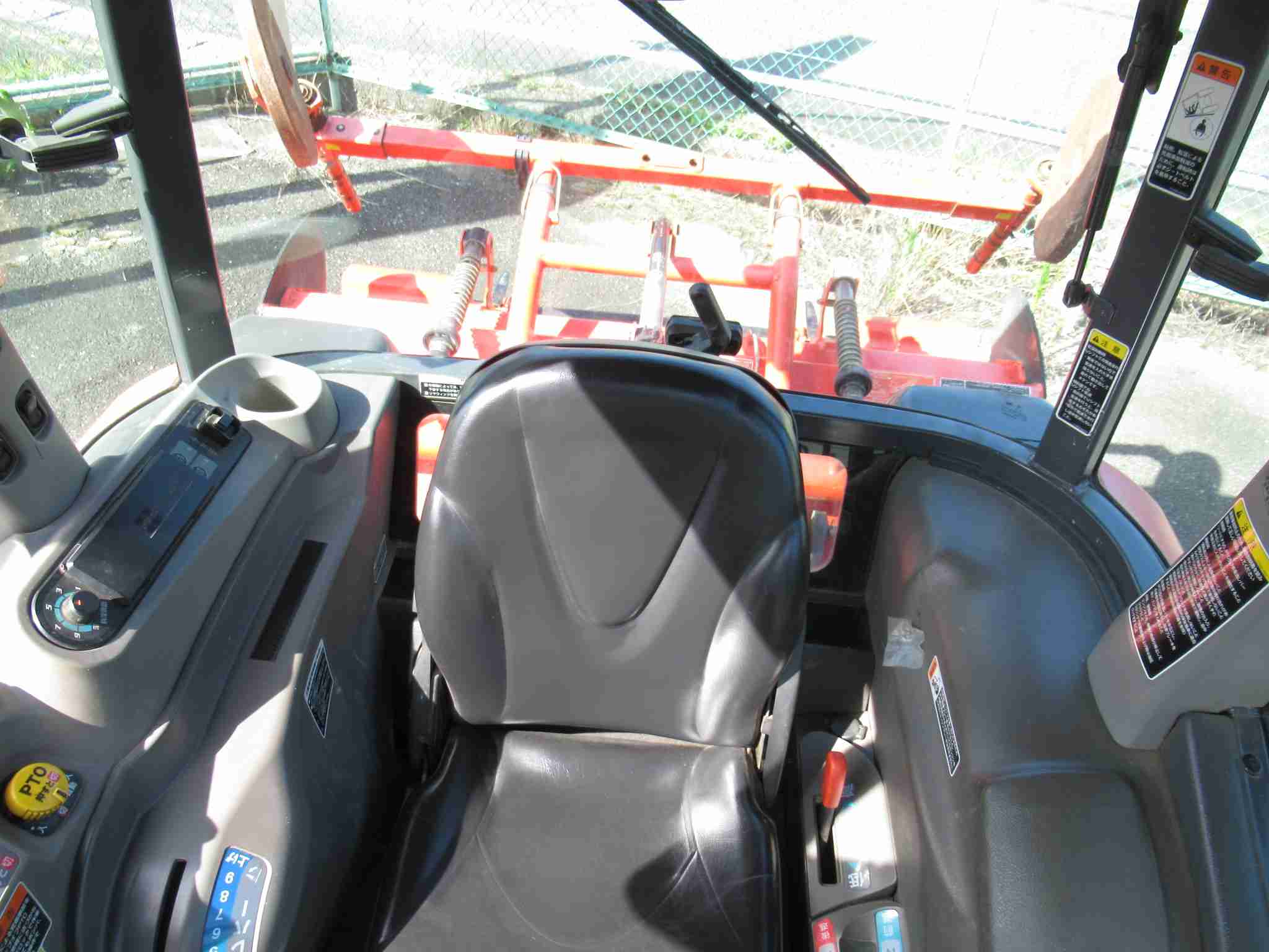 トラクター　Kubota　 KL285 　28馬力　キャビン付　1431時間の商品画像06